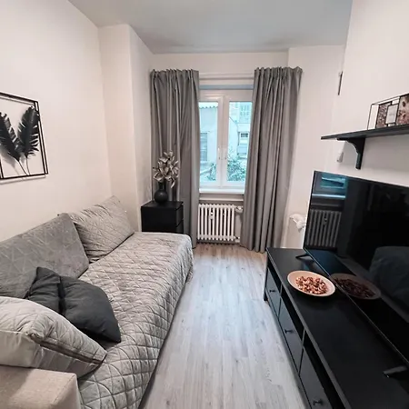 Spacious & Elegant 3-Bedroom Apartment-Comfort In Old Town Bratislava *