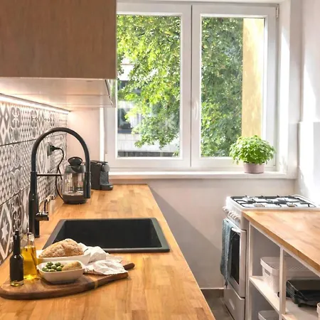 Appartement 96m2 Of Comfort And Style: 4bd In Old Town Bratislava