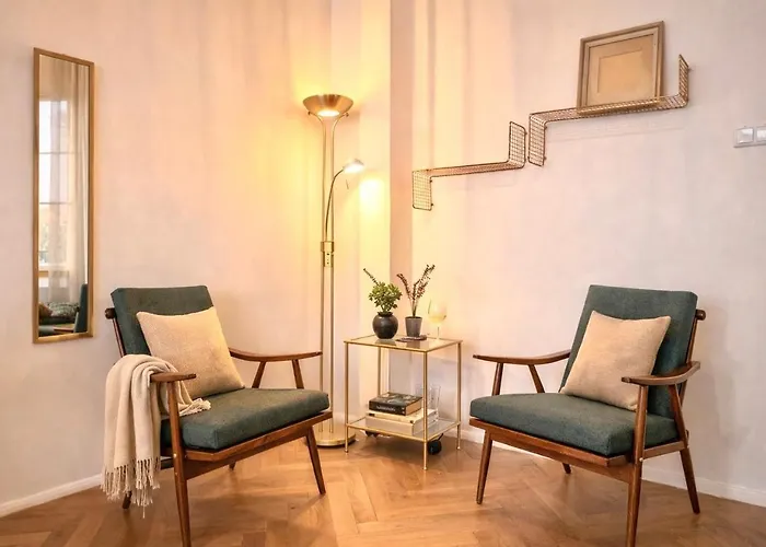 96m2 Of Comfort And Style: 4bd In Old Town * 布拉迪斯拉发