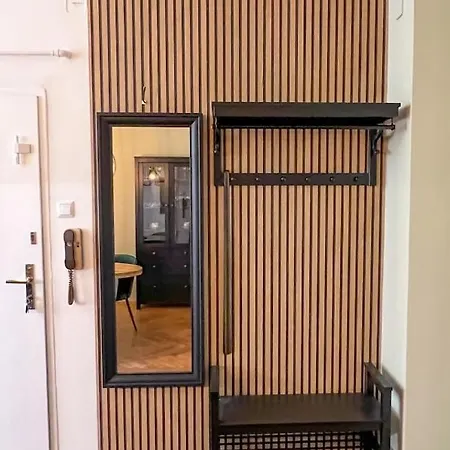 Apartman 96m2 Of Comfort And Style: 4bd In Old Town *